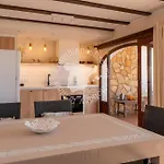 Casa Hella Ifach