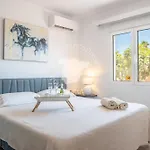 Casa Hella