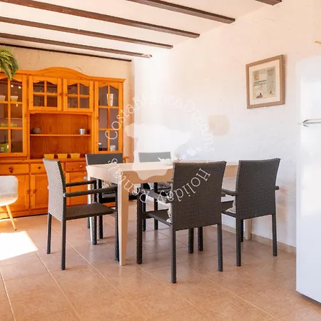 Casa Hella Ifach